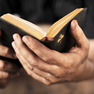 Doneaza o Biblie – Mai avem nevoie de 421 de Biblii pana pe 18 Iulie pentru catunele din Muntii Apuseni